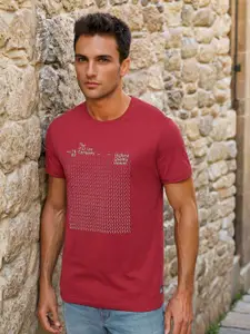 Lee Typographic Printed Slim Fit Cotton T-shirt