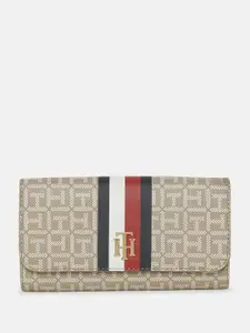 Tommy Hilfiger Women Printed Two Fold Wallet