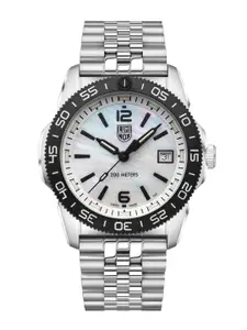 Luminox Men Embellished Dial  Stainless Steel Bracelet Style Analogue Watch XS.3126M