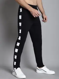 DOOR74 Men Mid-Rise Side Printed Cotton Joggers