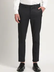 THE BEAR HOUSE Men Solid Checked Tapered Fit Mid-Rise Formal Trousers