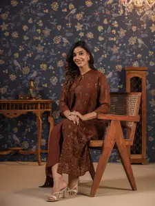 House of Pataudi Solid A-Line Jashn Kurta Comes With An Embroidered Sequinned Jacket