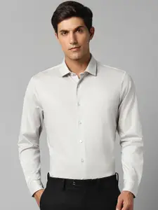 Louis Philippe Slim Fit Spread Collar Pure Cotton Formal Shirt