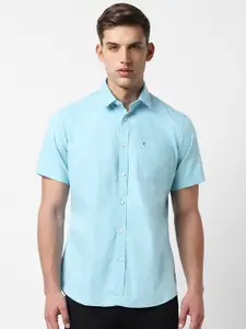 Van Heusen Sport Spread Collar Slim Fit Casual Shirt