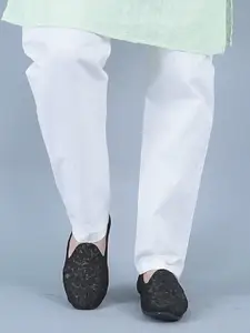 FAUSTO Men Floral Embroidered Lightweight Velvet Mojaris