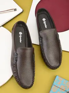 LEONCINO Men Perforated Lightweight Mules