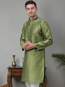Jompers Ethnic Motifs Embroidered Mandarin Collar Cotton Silk Straight Kurta