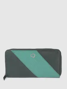 Caprese Zoey Women Green Wallet