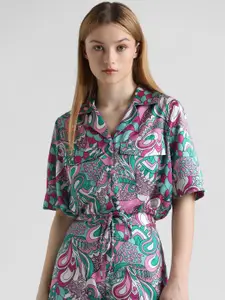 ONLY Slim Fit Floral Opaque Printed Casual Shirt