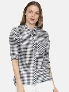 ONLY Women White & Navy Regular Fit Checked Casual Shirt