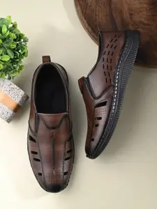 Rising Wolf Men Laser Cut Shoe-Style Sandals