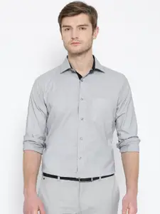 Shaftesbury London Men Grey Smart Slim Fit Checked Semiformal Shirt