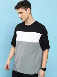 HIGHLANDER Colourblocked Drop-Shoulder Sleeves Oversized Popcorn Structured T-Shirt