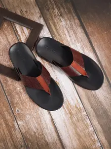 Mochi Men Textured Comfort Sandals