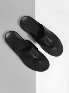 Mochi Men Textured Open Toe Comfort Sandals