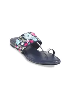 Mochi Ethnic Embellished One Toe Flats