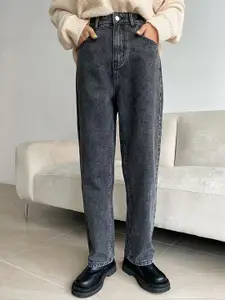 Kotty Women Grey Jean Straight Fit High-Rise Clean Look Stretchable Jeans