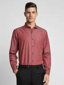 Peter England Slim Fit Striped Formal Shirt