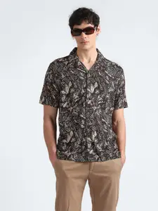 Flying Machine Tropical Printed Casual Shirt
