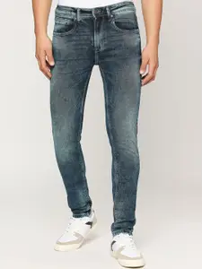Pepe Jeans Men Skinny Fit Mid Rise Whiskers and Chevrons Stretchable Jeans