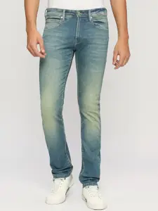 Pepe Jeans Men Slim Fit Mid-Rise Whiskers And Chevrons Heavy Fade Stretchable Jeans