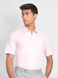 Arrow Spread Collar Opaque Regular Fit Cotton Formal Shirt