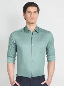 Arrow Slim Fit Geometric Printed Cotton Formal Shirt