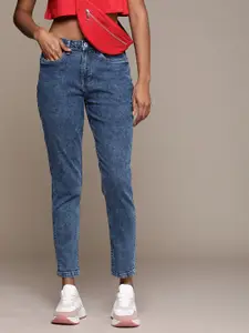 The Roadster Life Co. Women Mom Fit Light Fade Mid-Rise Cropped Stretchable Jeans