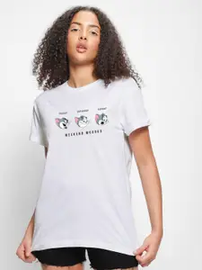 Bewakoof White Tom Printed Round Neck Short Sleeves Pure Cotton Relaxed Fit T-shirt
