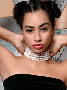 ODETTE Artificial Beads Choker Necklace