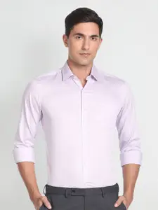 Arrow Regular Fit Spread Collar Opaque Cotton Casual Shirt