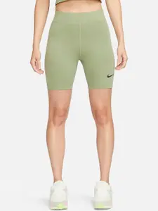 Nike Women AS W NSW NK CLSC HR 8IN Mid-Rise Shorts