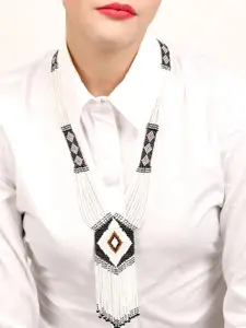 ODETTE Pearls Minimal Necklace