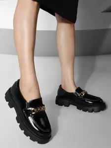 Roadster Women Black Embelished Lightweight Comfort Insole Flatform Heel Horsebit Loafers
