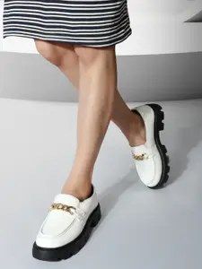 The Roadster Lifestyle Co. Women White & Black Embellished Lightweight Loafers