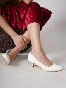 DressBerry Off White Textured Kitten Pumps