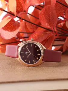DressBerry Women Maroon Brass Dial & Leather Analogue Watch DB0006E