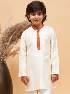 VASTRAMAY Boys Mandarin Collar Thread Work Kurta