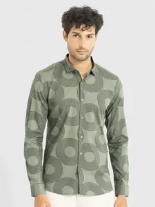 Snitch Green Geometric Printed Slim Fit Casual Shirt