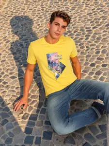Lee  Graphic Printed Round Neck Cotton Casual T-Shirt