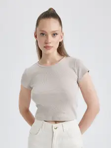 DeFacto Round Neck Short Sleeves T-shirt