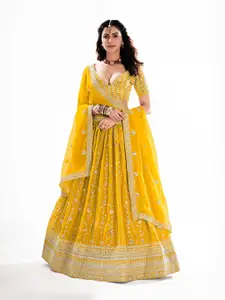 SHOPGARB Embroidered Sequinned Semi-Stitched Lehenga & Unstitched Blouse With Dupatta