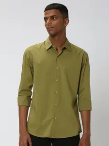 Mufti Slim Fit Spread Collar Casual Shirt