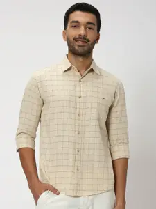 Mufti Checked Slim Fit Opaque Cotton Casual Shirt