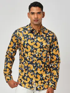 Mufti Conversational Printed Slim Fit Opaque Cotton Casual Shirt