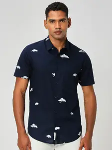 Mufti Conversational Printed Slim Fit Opaque Cotton Casual Shirt