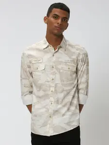 Mufti Slim Fit Abstract Printed Pure Cotton Casual Shirt