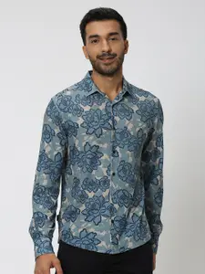 Mufti Slim Fit Floral Printed Spread Collar Casual Shirt