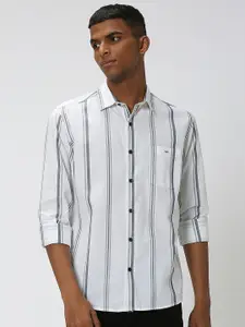 Mufti Striped Slim Fit Opaque Cotton Casual Shirt
