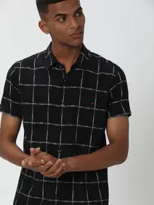 Mufti Windowpane Checked Slim Fit Opaque Cotton Casual Shirt